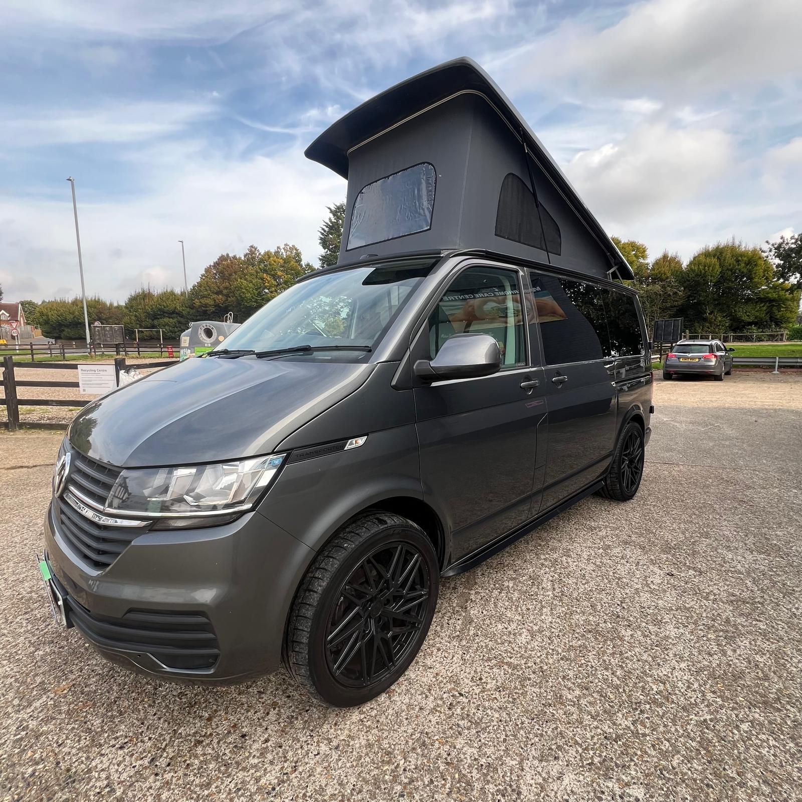 VW Transporter Platinum Wave Camopervan