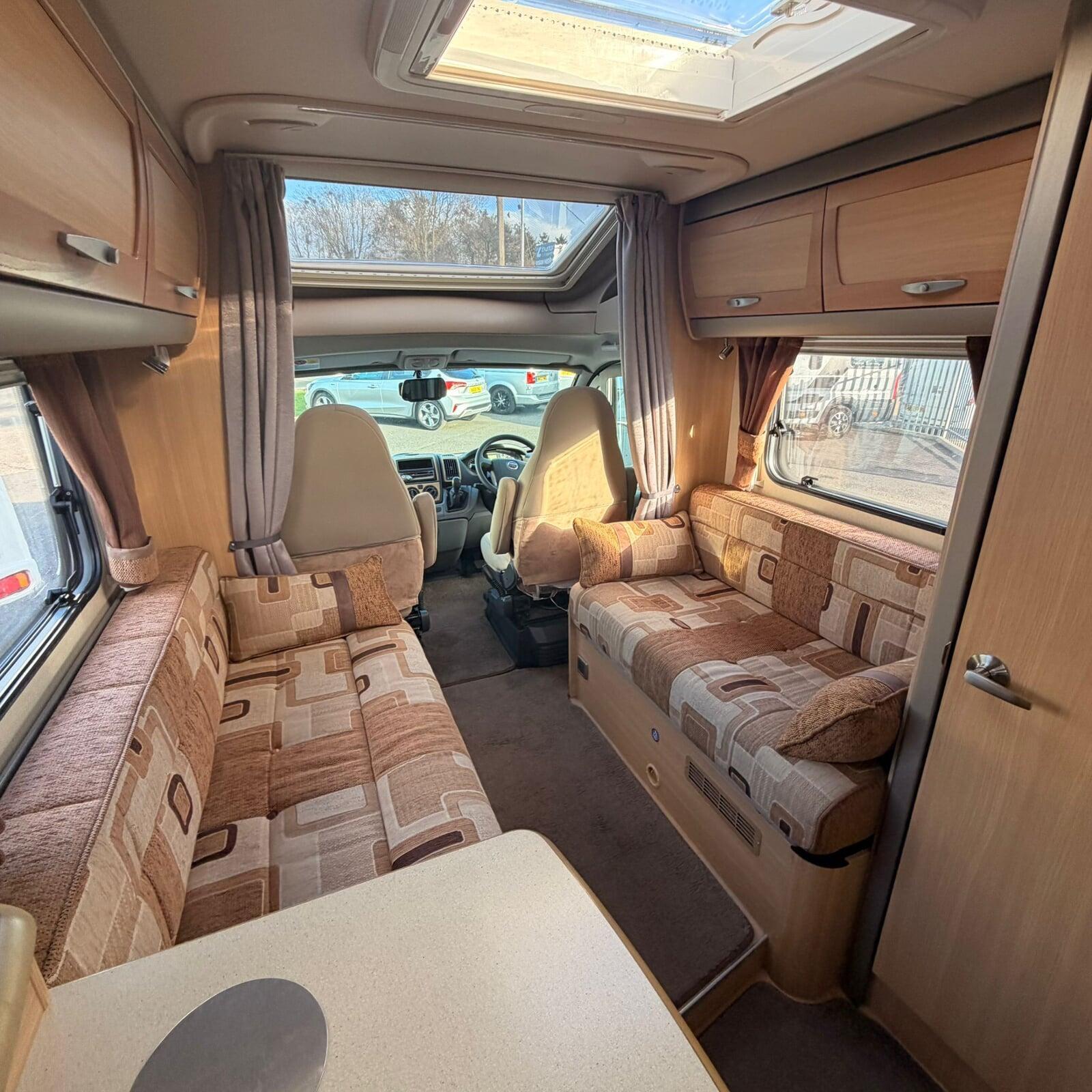 2010 Bessacarr E510 2 Berth 2 Belted Motorhome