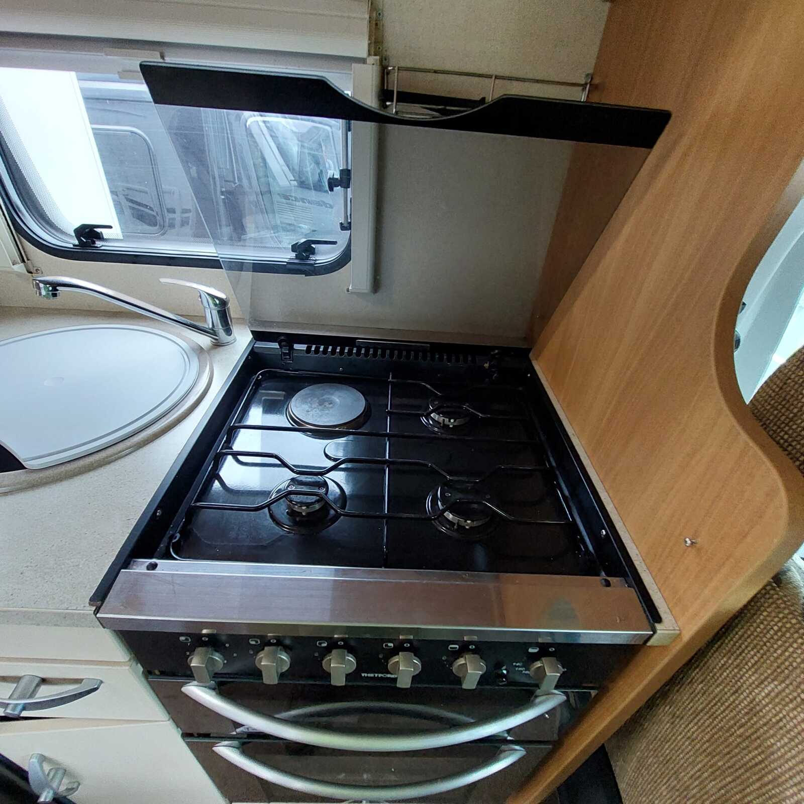 2010 Swift Sundance 630T  6-Berth 6-Belt Coach built Motorhome