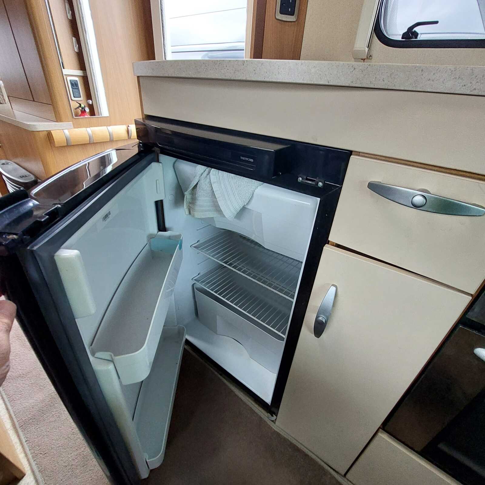 2010 Swift Sundance 630T  6-Berth 6-Belt Coach built Motorhome