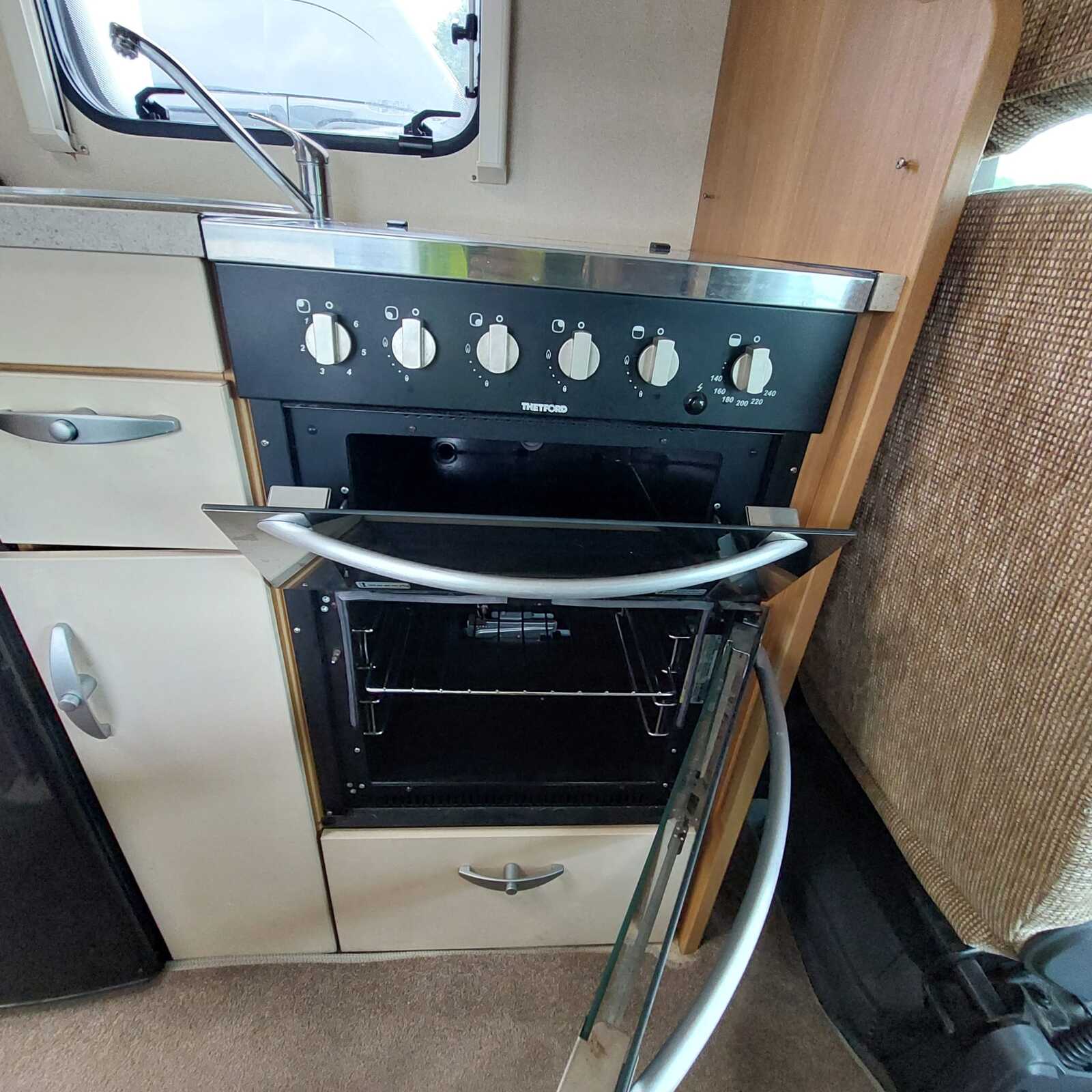 2010 Swift Sundance 630T  6-Berth 6-Belt Coach built Motorhome