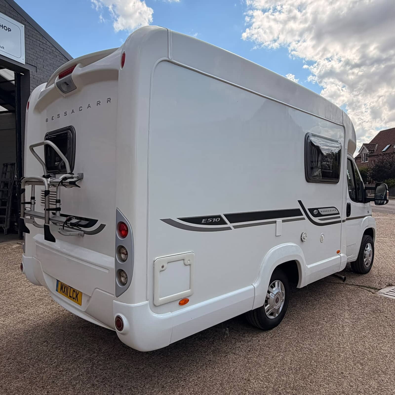 2011 BESSACARR E510 2 Berth 2 Belted Motorhome