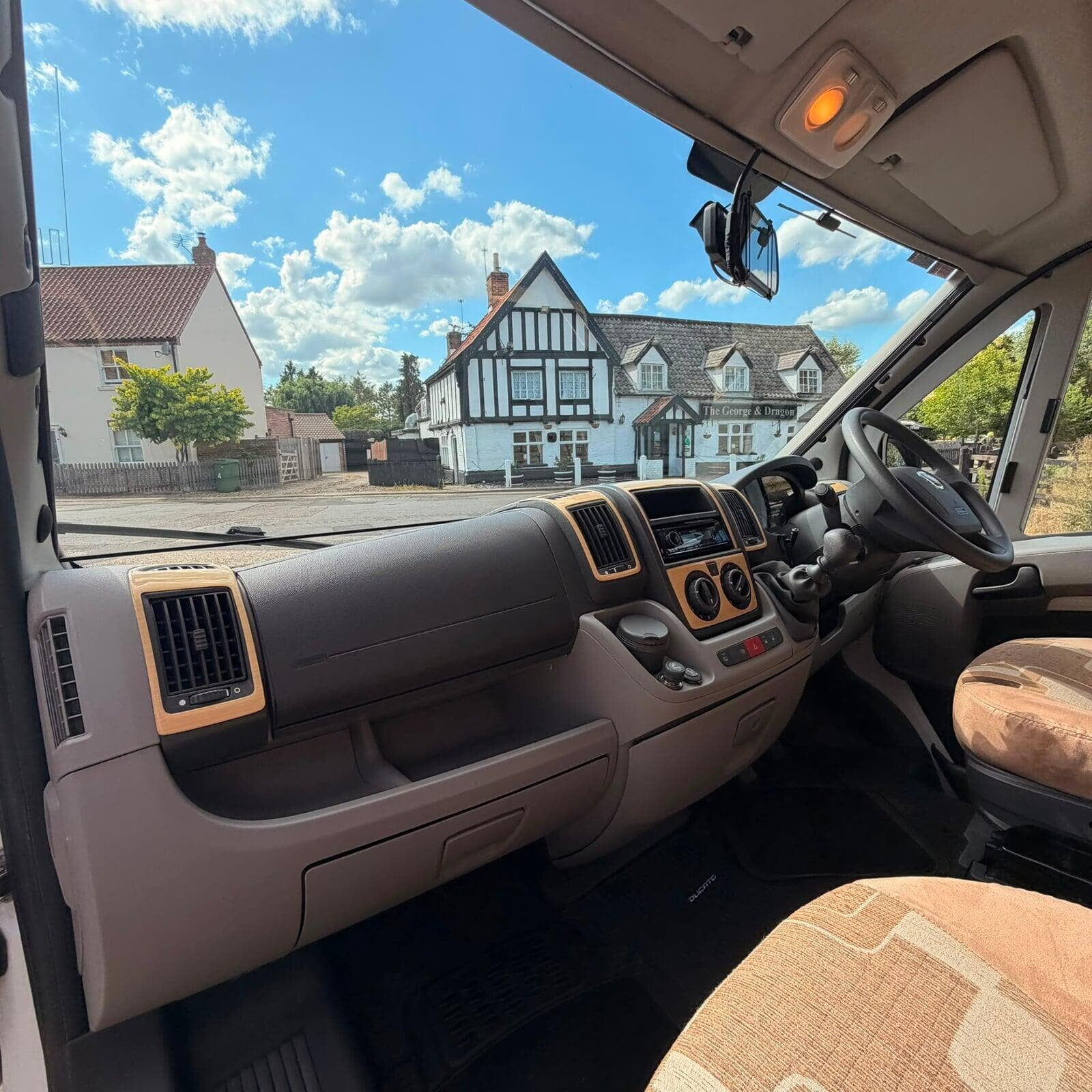 2011 BESSACARR E510 2 Berth 2 Belted Motorhome