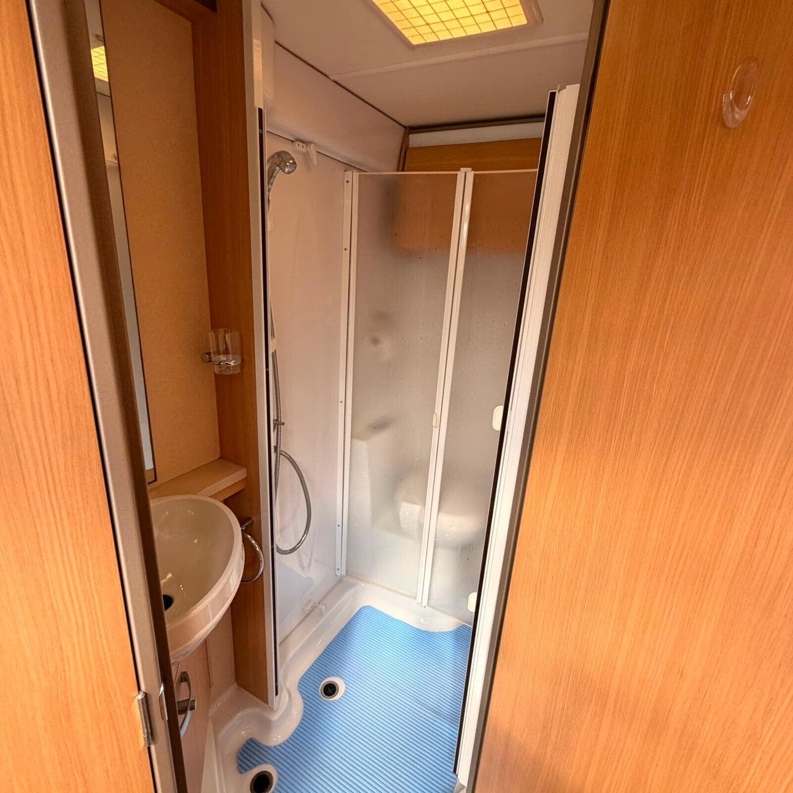 2011 BESSACARR E510 2 Berth 2 Belted Motorhome