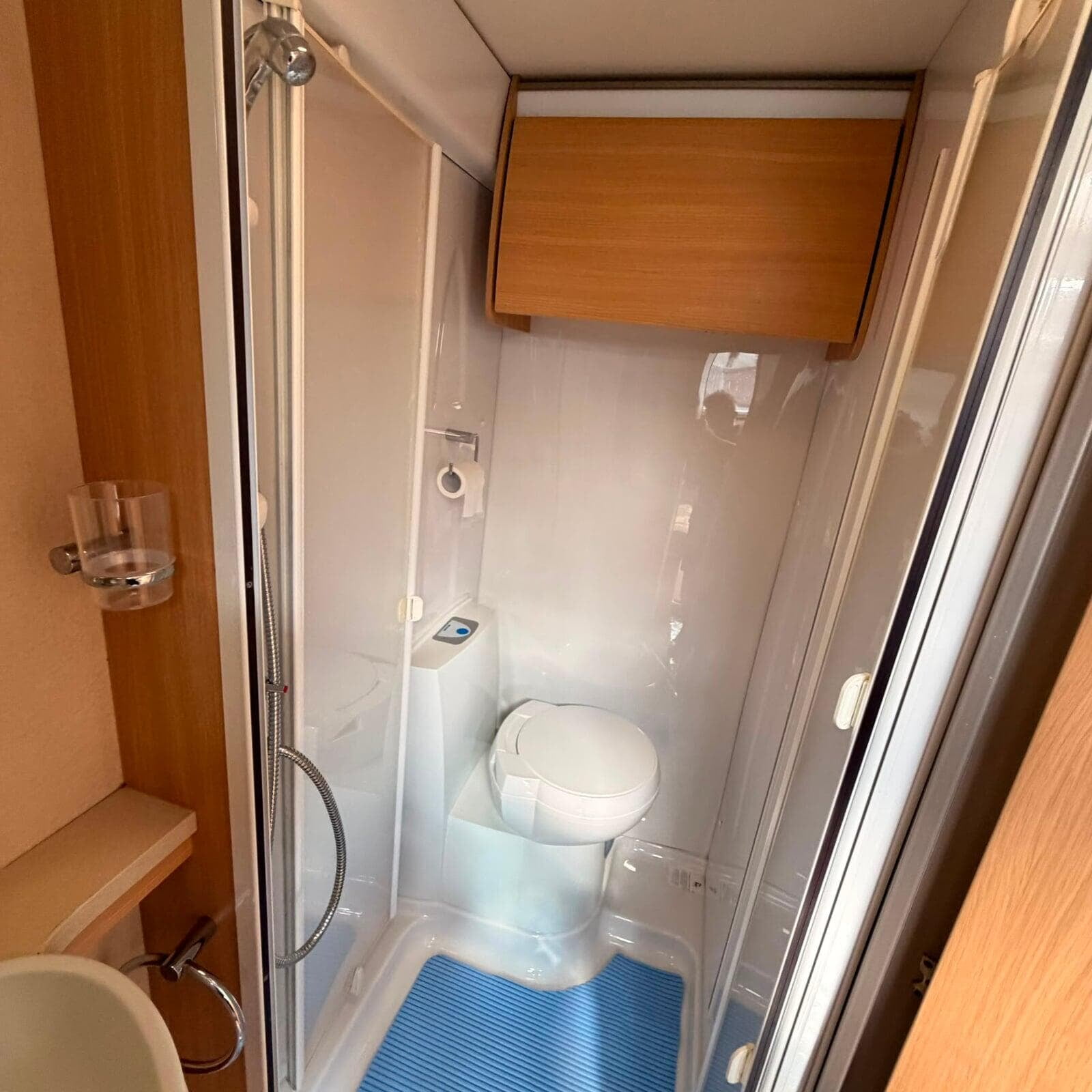 2011 BESSACARR E510 2 Berth 2 Belted Motorhome