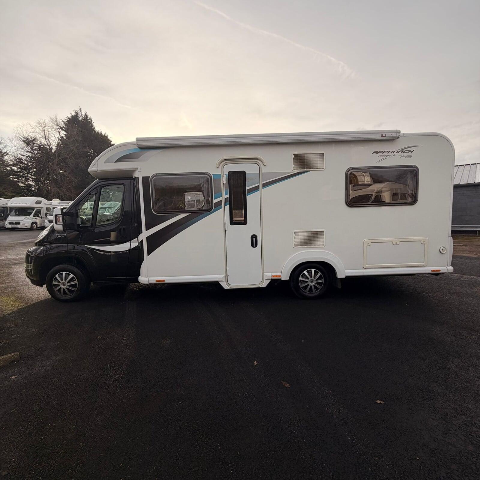 2013 Baily Approach 745 Autograph 4 Berth 4 Belted Motorhome