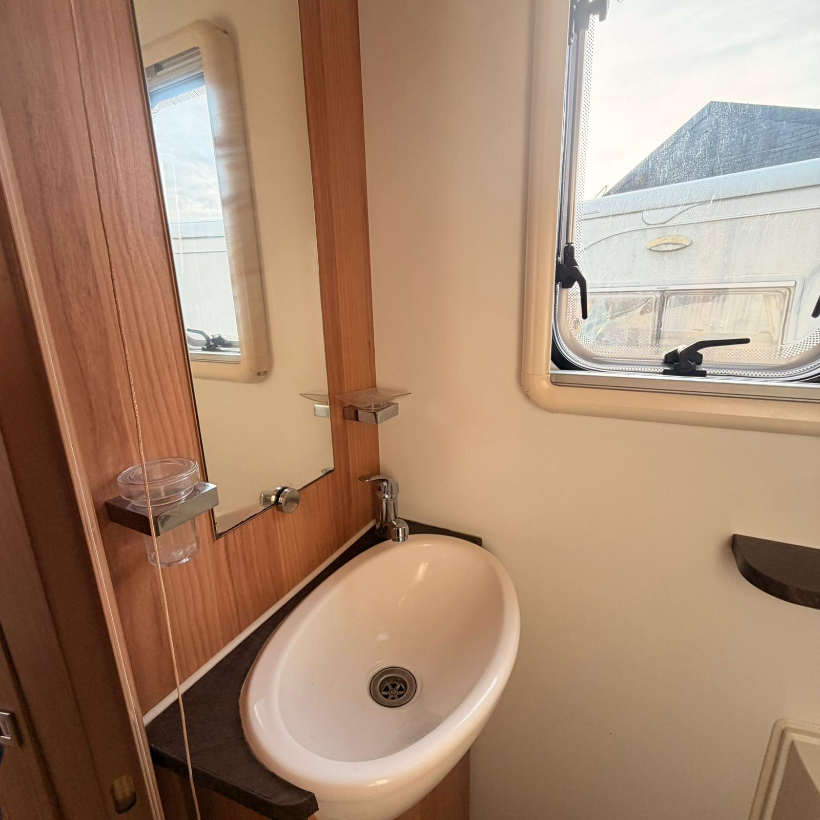 2013 Baily Approach 745 Autograph 4 Berth 4 Belted Motorhome