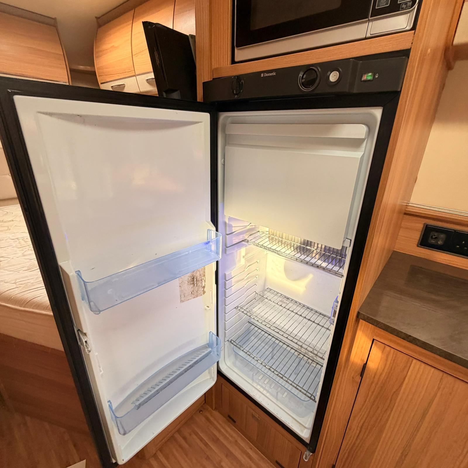 2013 Baily Approach 745 Autograph 4 Berth 4 Belted Motorhome