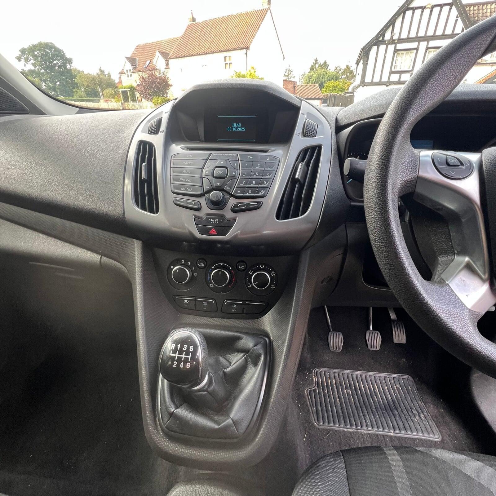 2015 Ford Tourneo Connect Zetec L1  EcoBoost Petrol 6 Speed Manual