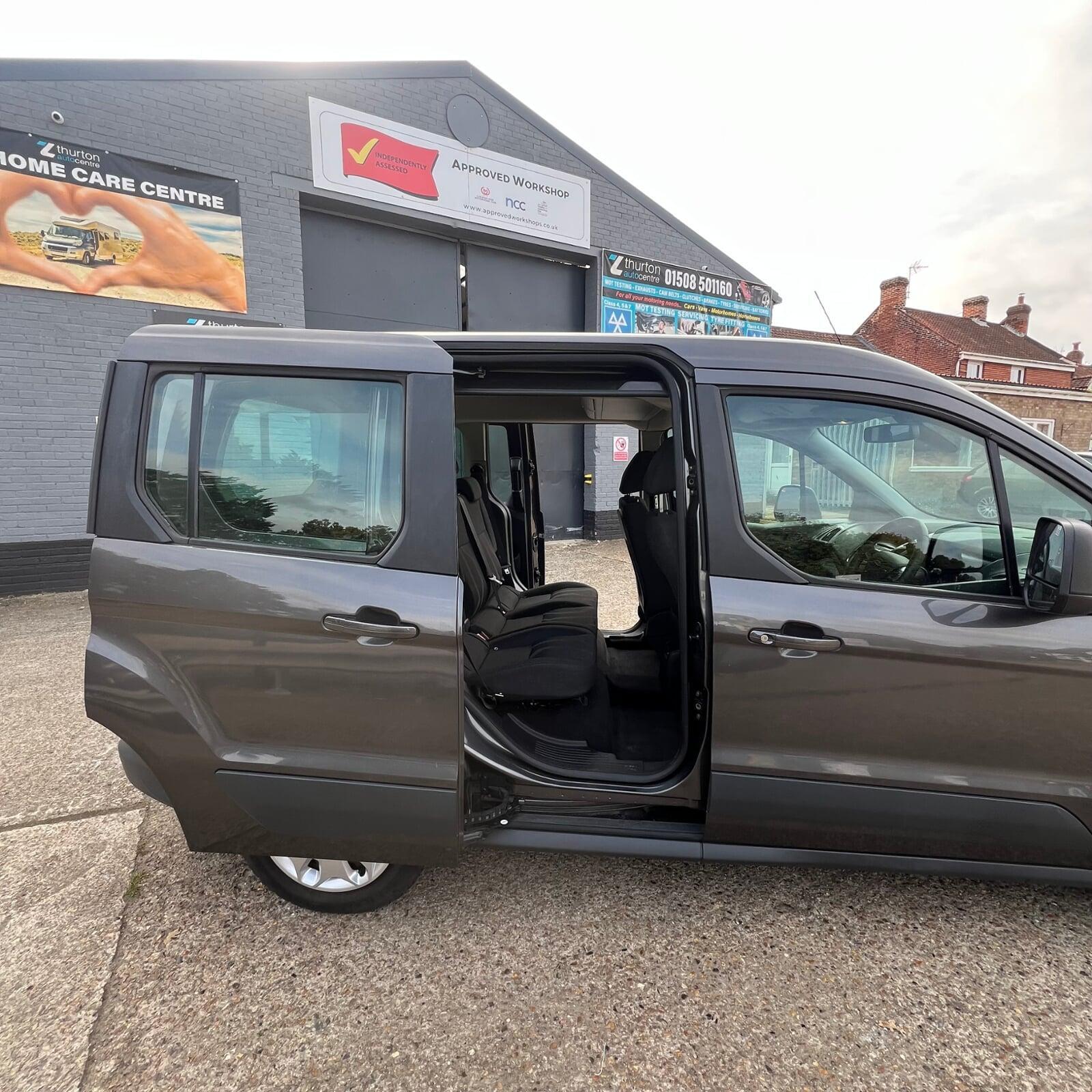 2015 Ford Tourneo Connect Zetec L1  EcoBoost Petrol 6 Speed Manual