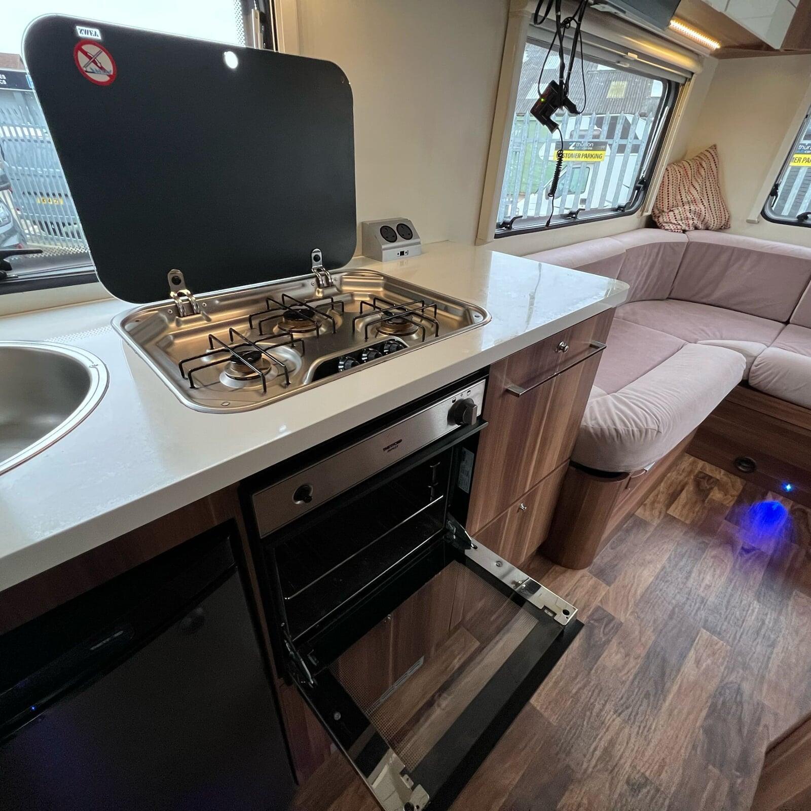 2015 Roller Team Auto Roller 746 6 Berth Motorhome