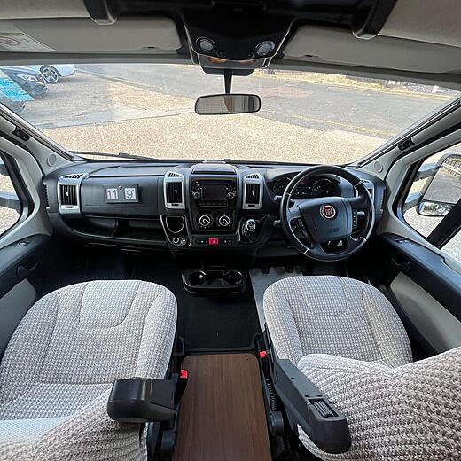 2016 Auto Trail Comanche Tri Axle 6 berth 6 belted Motorhome