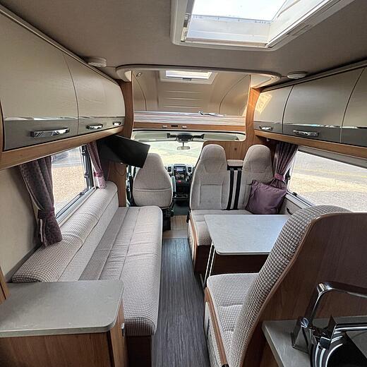 2016 Auto Trail Comanche Tri Axle 6 berth 6 belted Motorhome