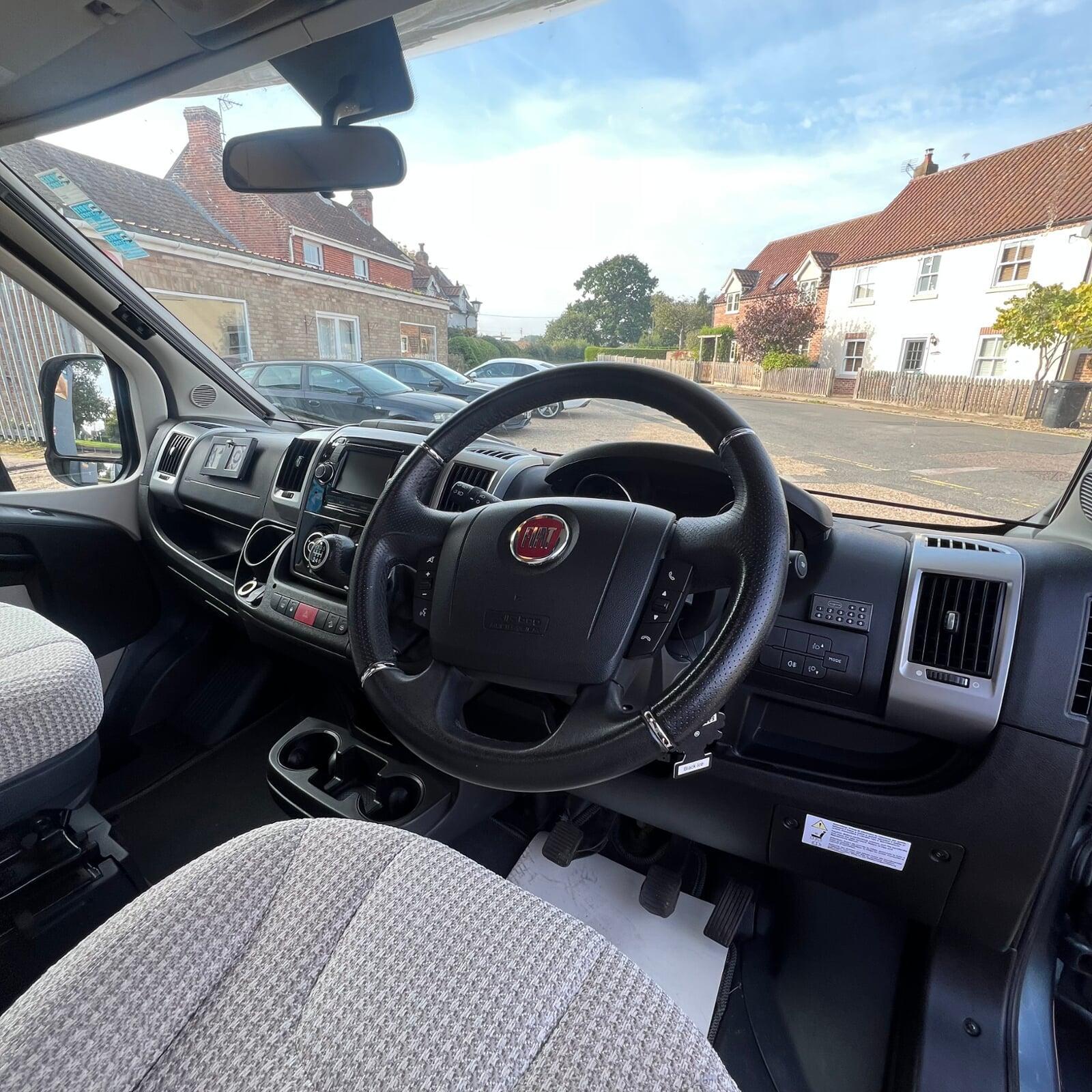 2016 Auto Trail Comanche Tri Axle 6 berth 6 belted Motorhome