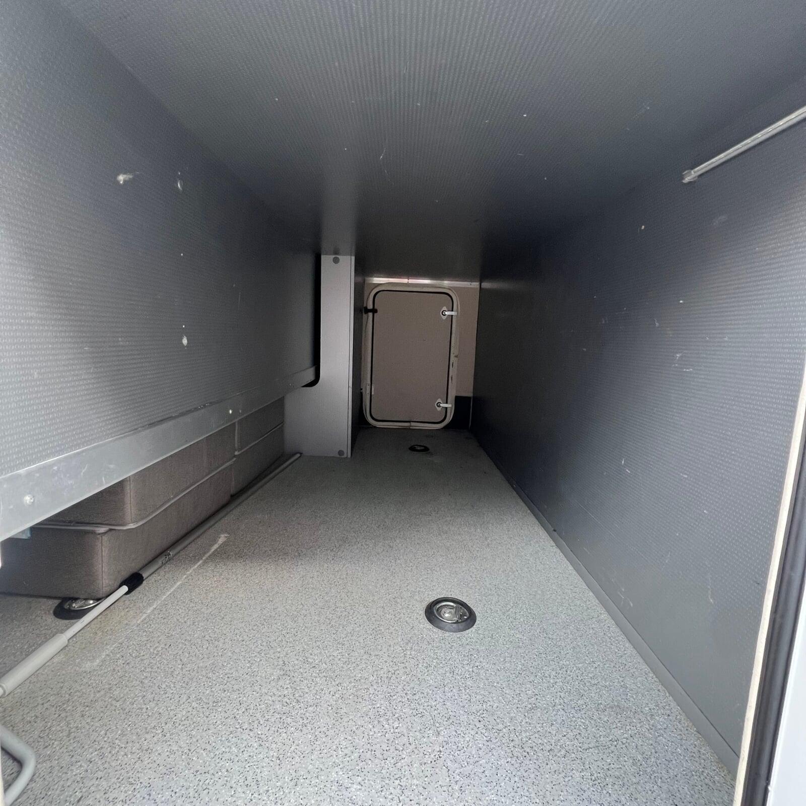 2016 Auto Trail Comanche Tri Axle 6 berth 6 belted Motorhome