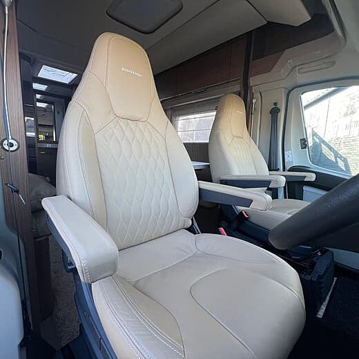 2017 BURSTNER IXEO IT 680 G 4 Berth Coach Built Motorhome