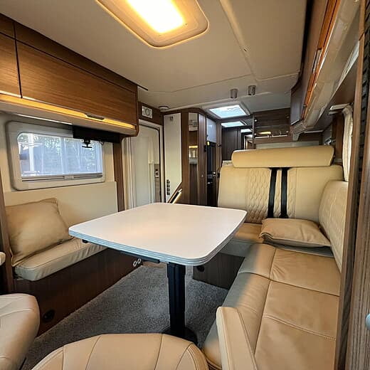 2017 BURSTNER IXEO IT 680 G 4 Berth Coach Built Motorhome