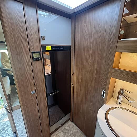 2017 BURSTNER IXEO IT 680 G 4 Berth Coach Built Motorhome