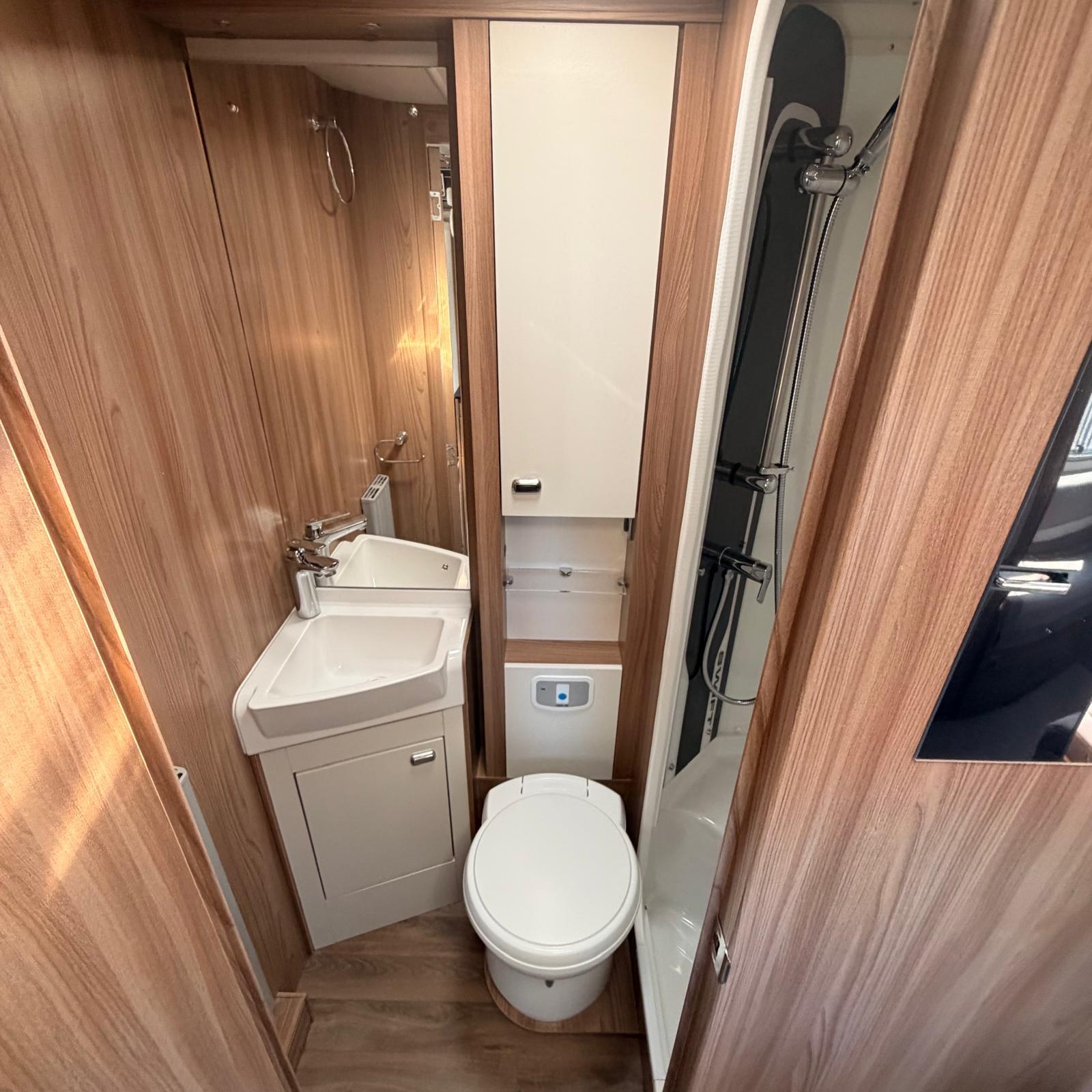 2018 Swift Bessacarr 596 6 berth 6 belted Automatic