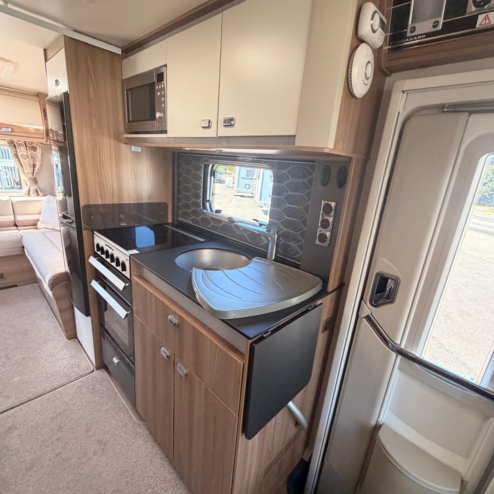 2018 Swift Bessacarr 596 6 berth 6 belted Automatic