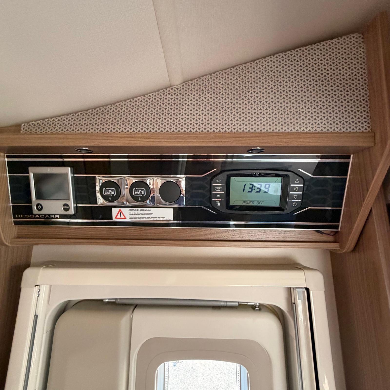 2018 Swift Bessacarr 596 6 berth 6 belted Automatic