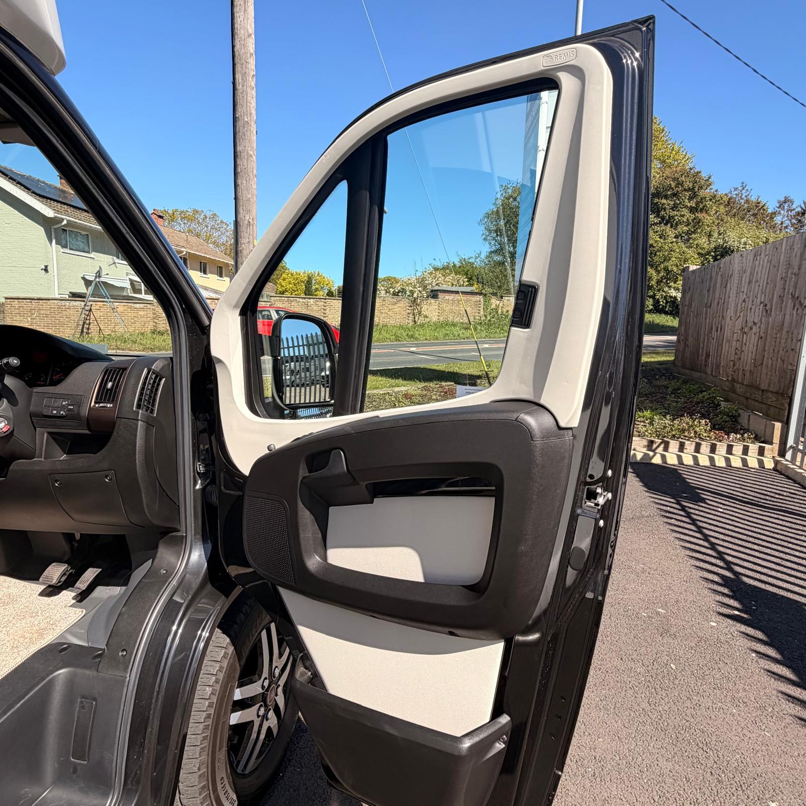 2018 Swift Bessacarr 596 6 berth 6 belted Automatic
