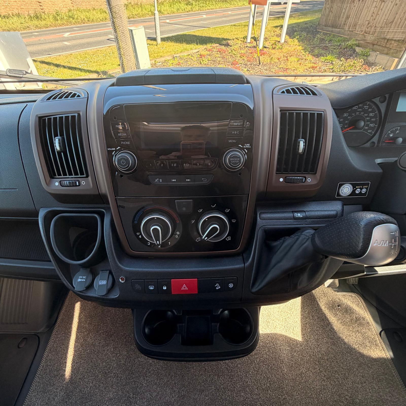 2018 Swift Bessacarr 596 6 berth 6 belted Automatic