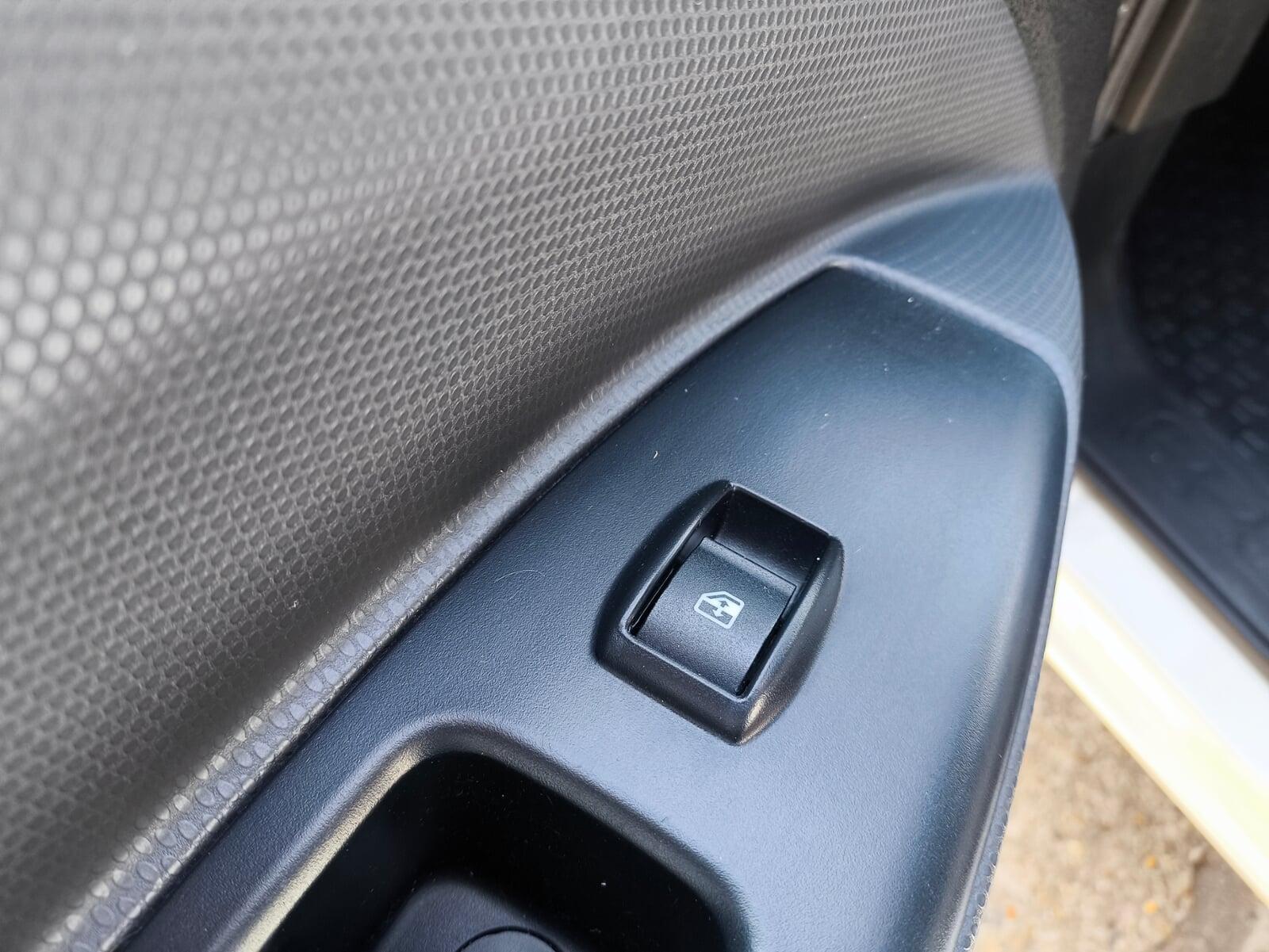 2019 Fiat Doblo Max Fully Converted 2 Berth Micro Campervan with Electric Pop-Up Roof