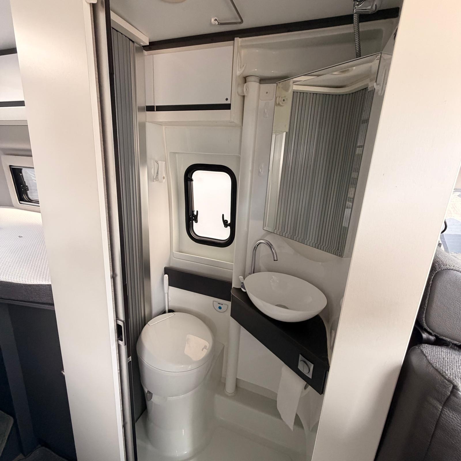 2021 Adria Twin Supreme 640 SLB A EA21 BFV