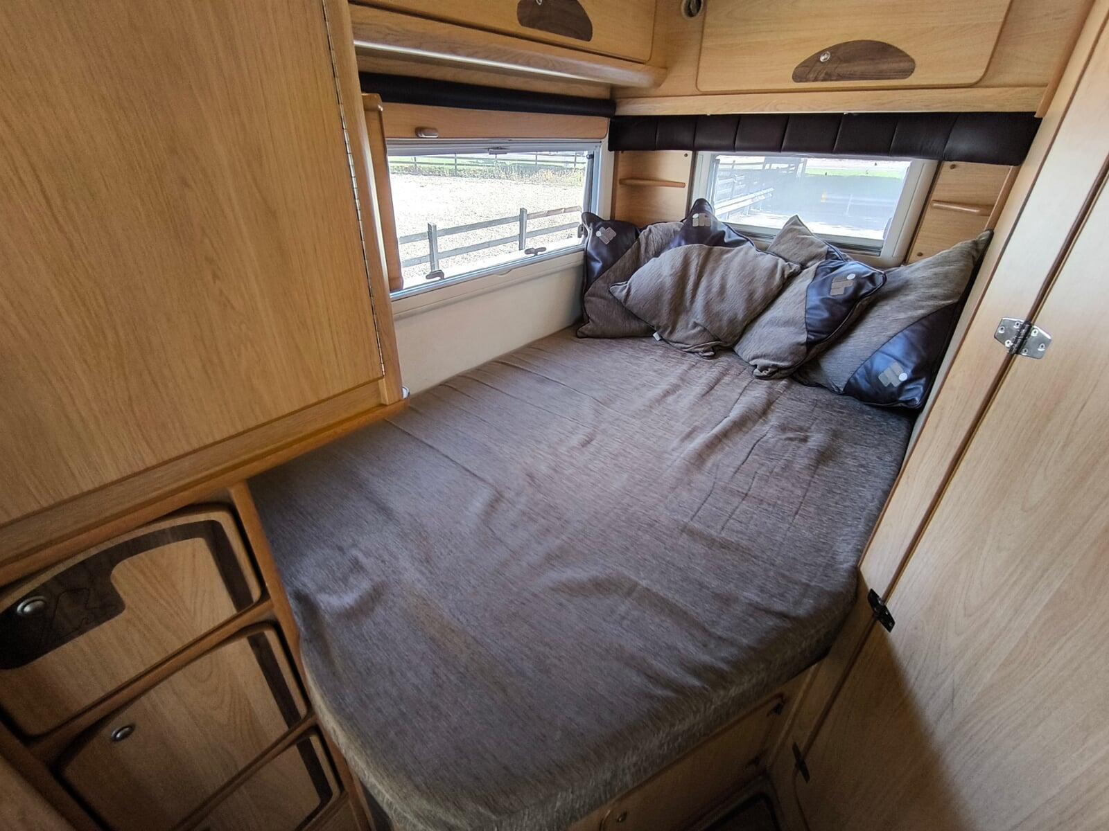 2010 IH J500 Mercedes Sprinter 2 berth 2 belted Motorhome