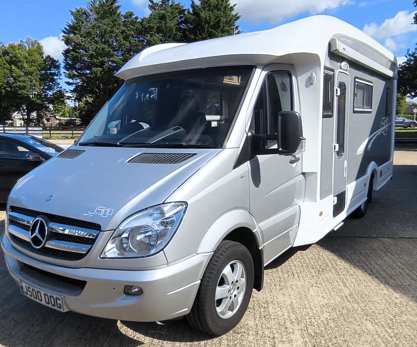 2010 IH J500 Mercedes Sprinter 2 berth 2 belted Motorhome