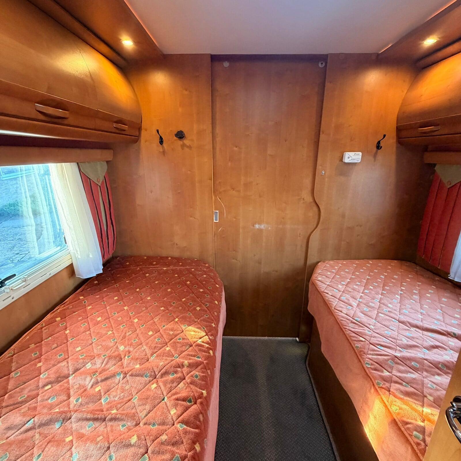 2008 Rapido 7065 4-Berth - 4 Belted Motorhome