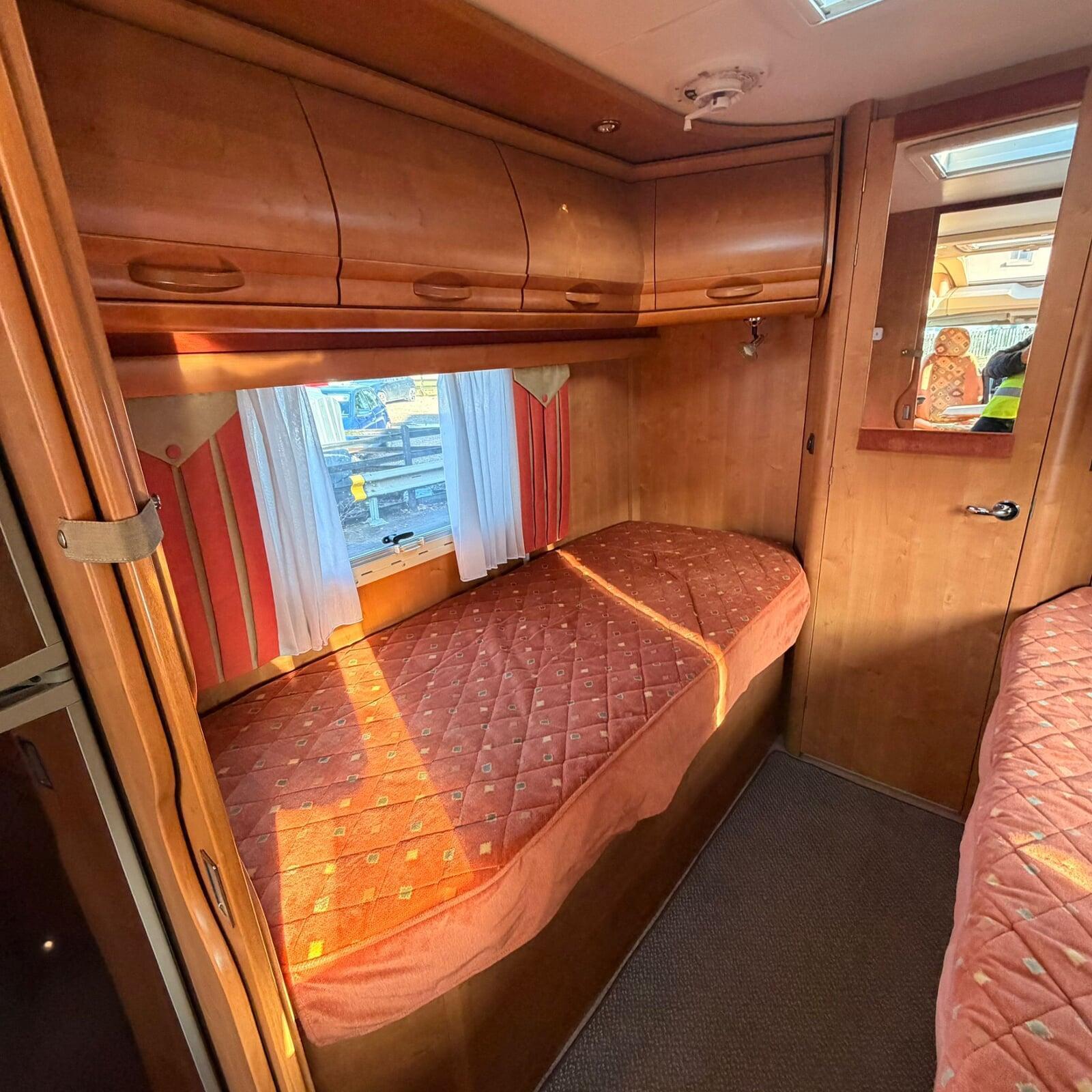 2008 Rapido 7065 4-Berth - 4 Belted Motorhome