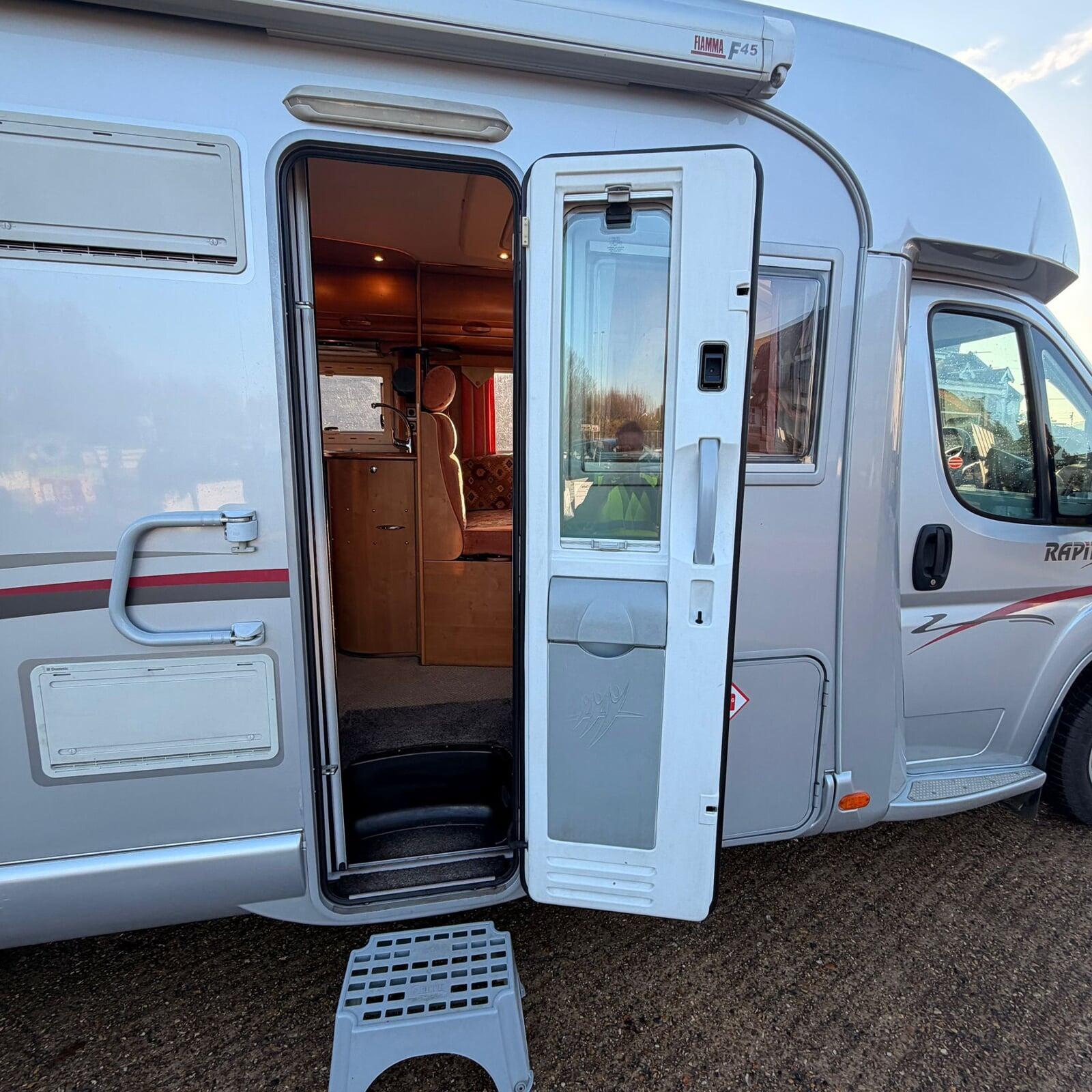 2008 Rapido 7065 4-Berth - 4 Belted Motorhome