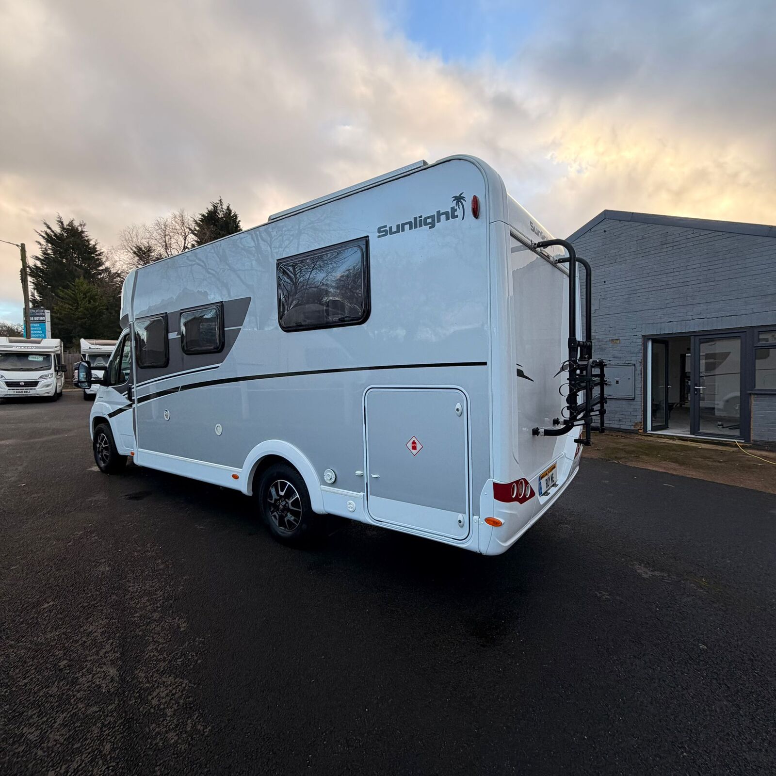 2022 Dethleffs Sunlight T69S 2 Berth Motorhome