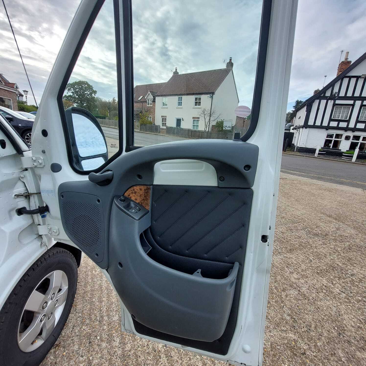 Auto Cruise Starburst 2 berth Motorhome