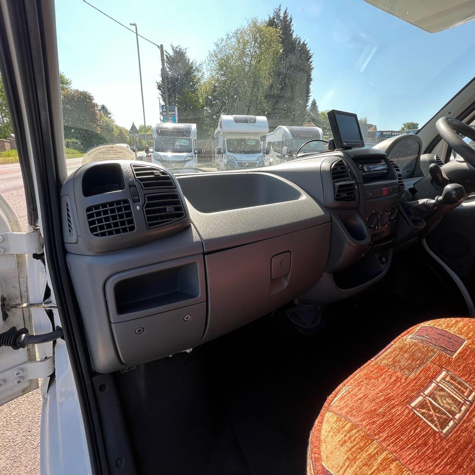 Elddis Sunseeker 100 4 Berth 4 Belted Motorhome