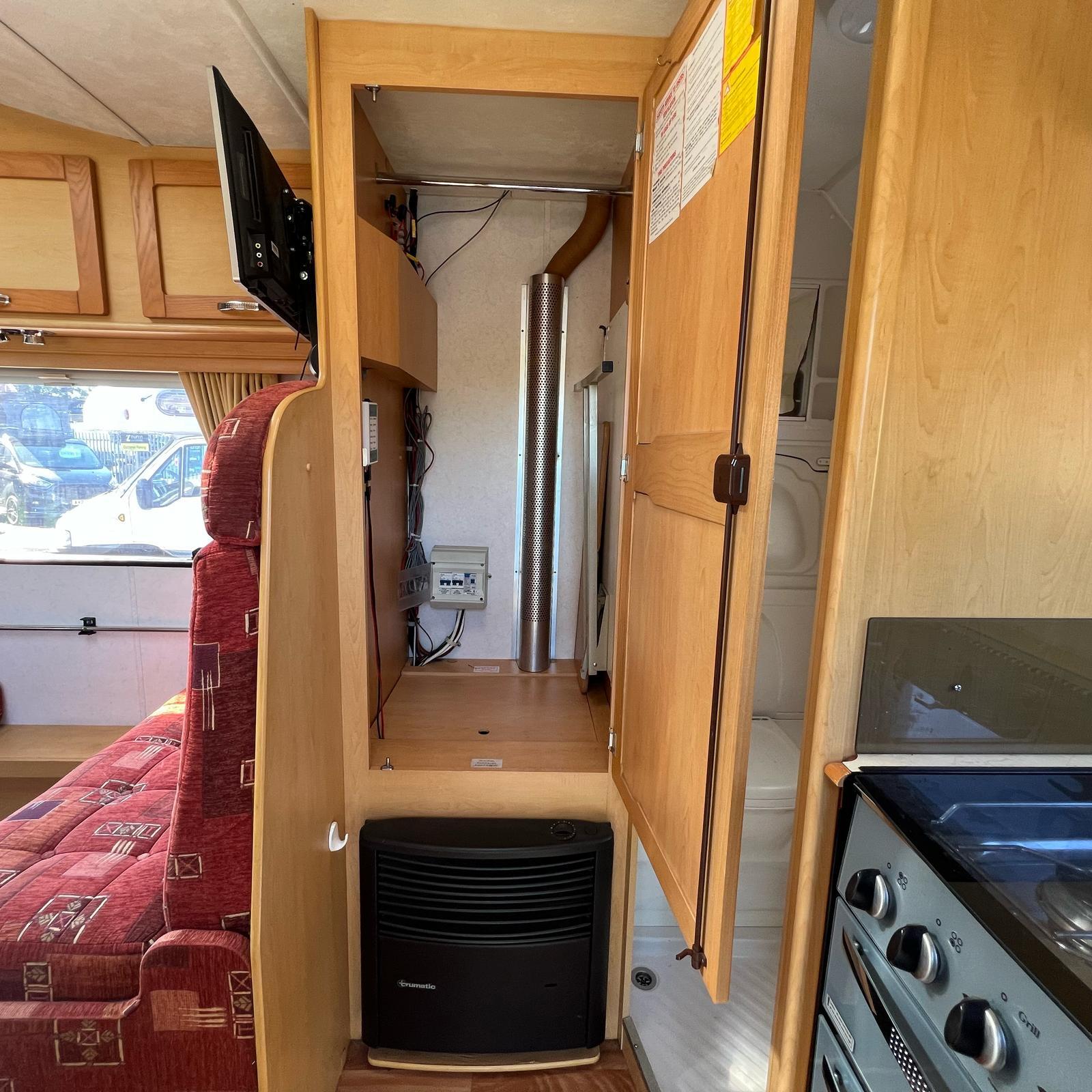 Elddis Sunseeker 100 4 Berth 4 Belted Motorhome