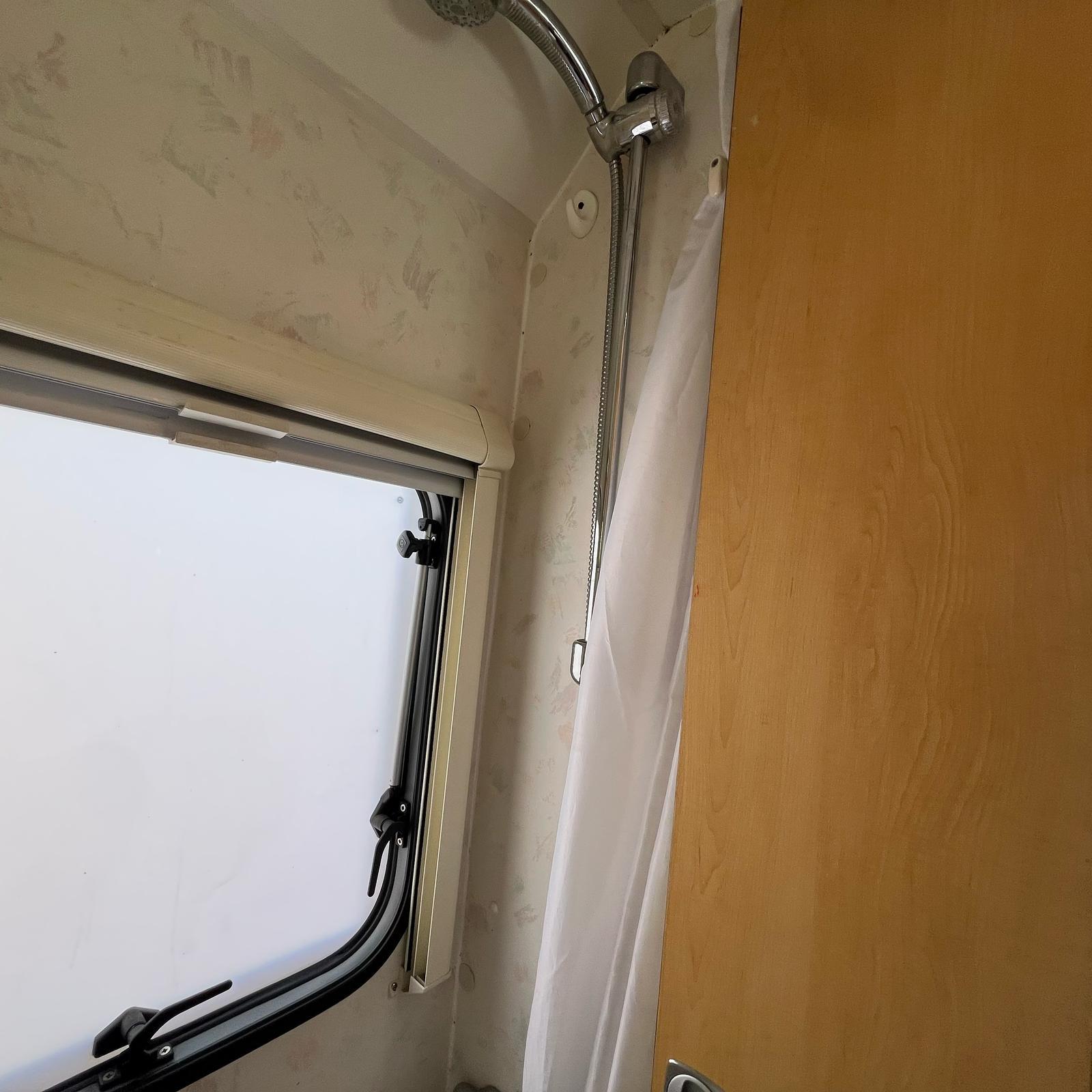 Elddis Sunseeker 100 4 Berth 4 Belted Motorhome