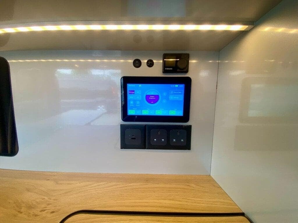 Renault Trafic Crusader LWB Sport Campervan