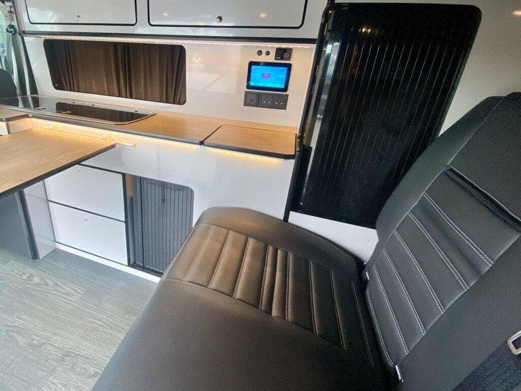 Renault Trafic Crusader LWB Sport Campervan