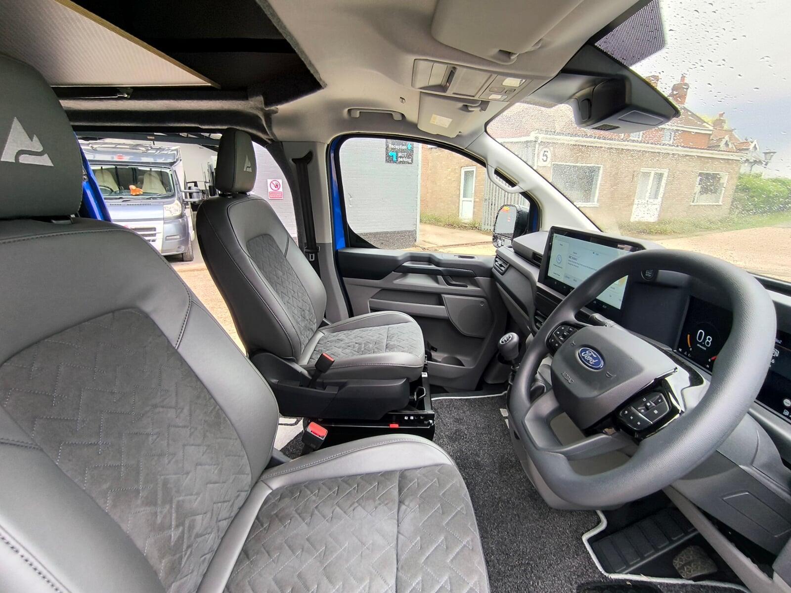 SVO Ultramarine Transit Custom Escape Apex Campervan