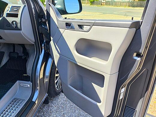 2014 Volkswagen T5 Caravelle  BiTDI 180 BMT Executive Automatic DSG